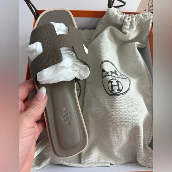 Hermes NWT Women’s Oran Sandal 37.5 - Picture 4 of 6
